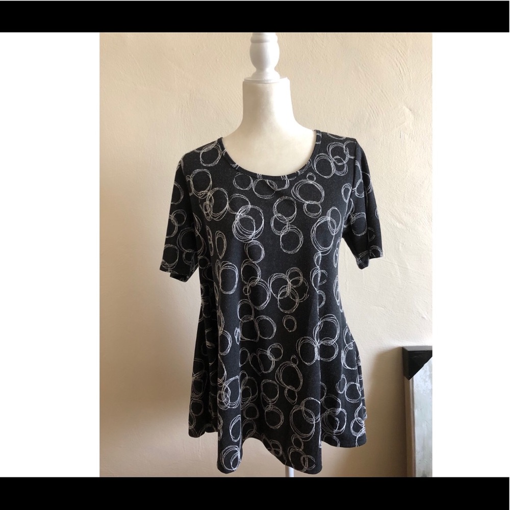 Lularoe top